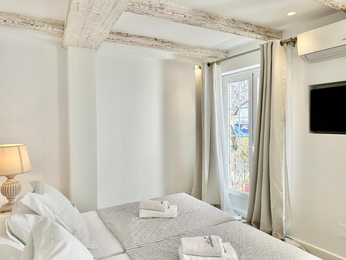 Apartment Old Town Modern Flat, 4 Minutes From - Eaw Homes